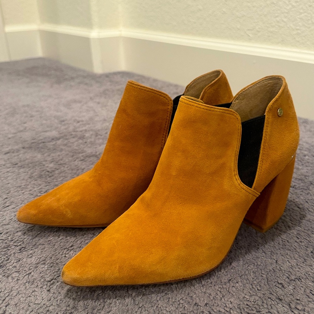 ANTONIO MELANI Brown Booties Size 8.5